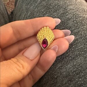 Gold Textured earring with Pink Gemstone